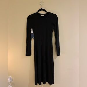 Wilfred ‘Kaylee’ black longsleeve midi dress